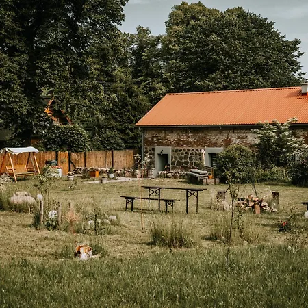 בית נופש W Srodku Lasu Slawoborze